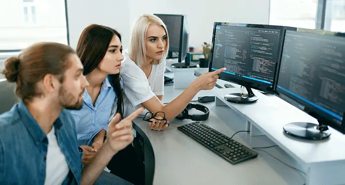 CUSTOM SOFTWARE DEVELOPMENT ENABLING BUSINESS GROWTHBT-cover